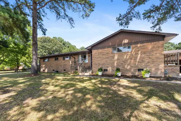 1821 E Lakeview Drive, Benton, AR 72015