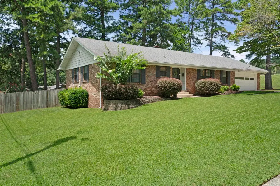 816 Hall Drive, Little Rock, AR 72205 - #3