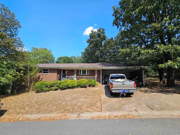 1429 Holloway Street, Morrilton, AR 72110