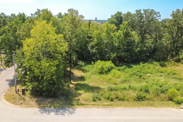 1 Alex Drive, Jonesboro, AR 72401