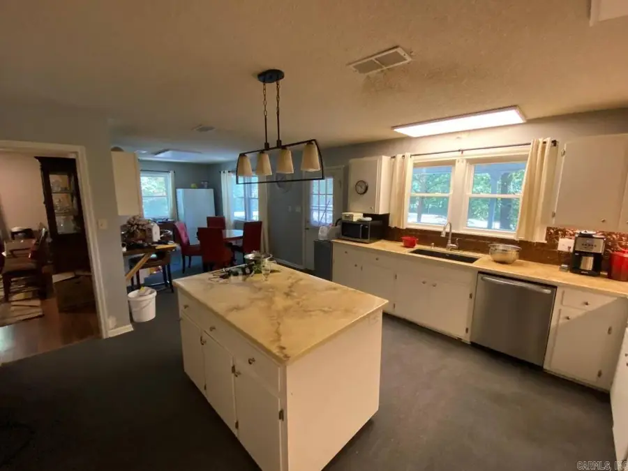 126 Pineapple Drive, Hot Springs, AR 71913 - #2