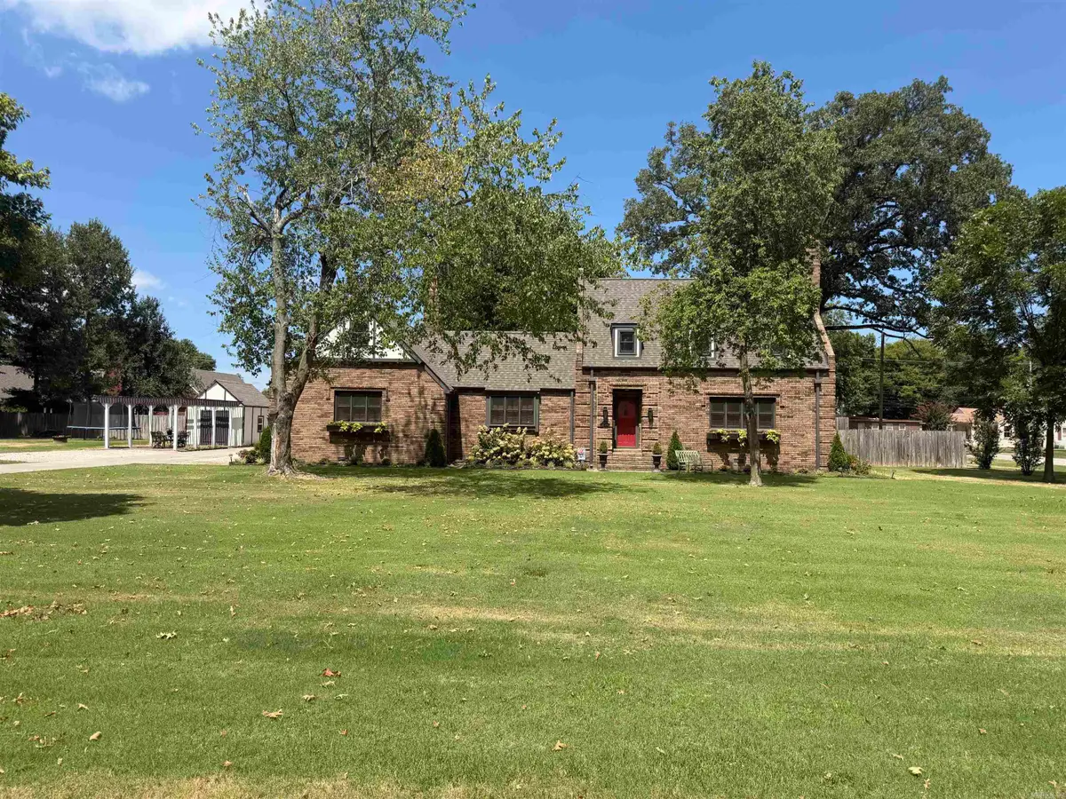 721 NW 3rd, Walnut Ridge, AR 72476 - #1