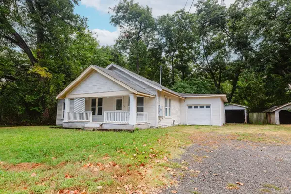 106 E Georgia Street, Beebe, AR 72012
