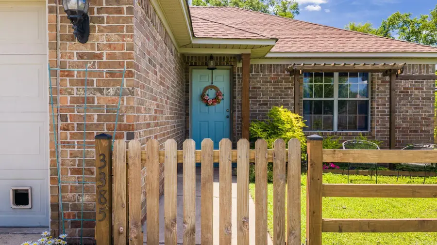 3385 Homestead Rd., Conway, AR 72032 - #2