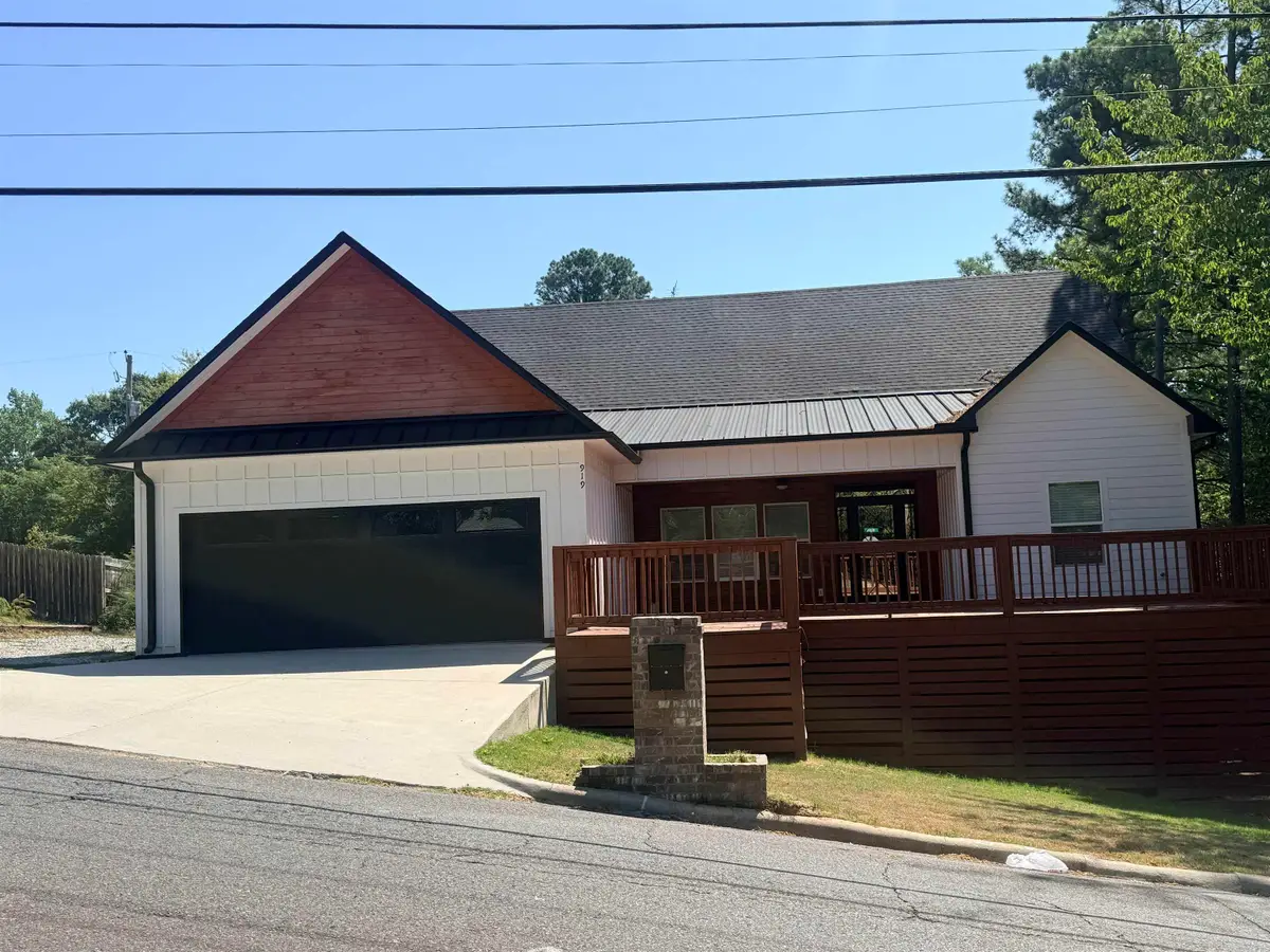 919 Richard Street, Hot Springs, AR 71913 - #1
