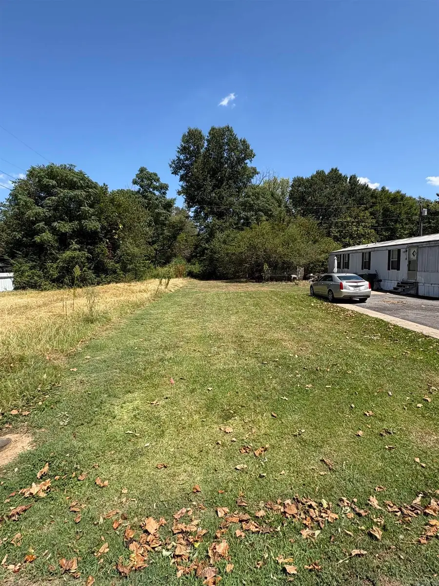 724 Fairview St, Conway, AR 72034 - #2
