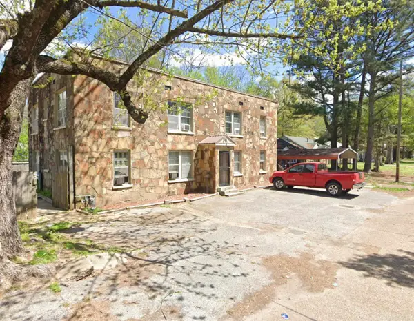 1000 Walnut, Newport, AR 72112