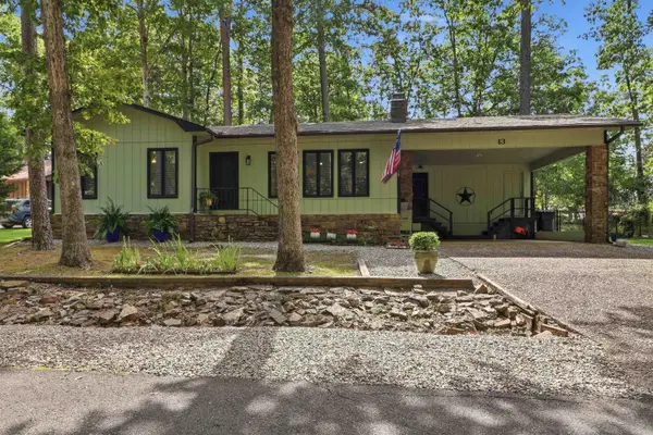 13 Pego Circle, Hot Springs Village, AR 71909