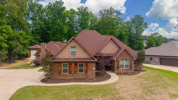 1002 Nature Way Drive, Benton, AR 72019