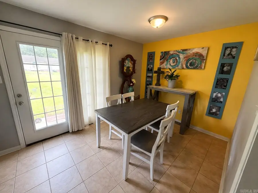 17 Robin Drive, Sheridan, AR 72150 - #3