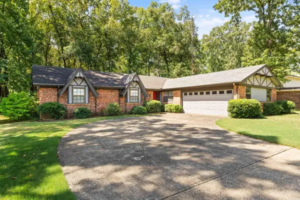 25 White Oak Drive, Conway, AR 72034