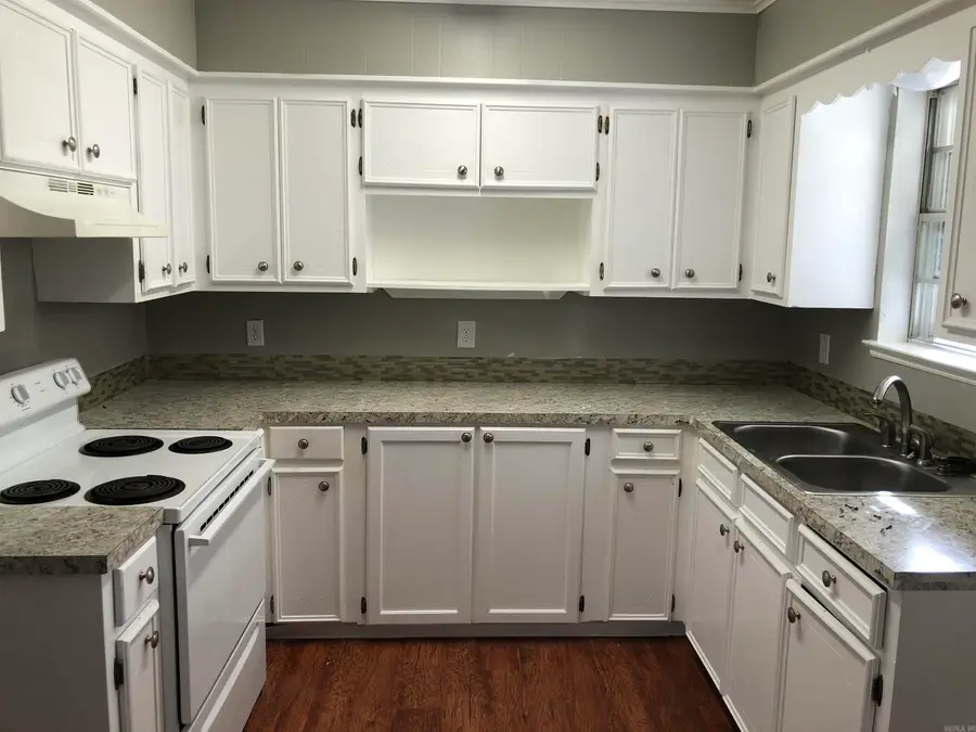 3300 Green Drive, Little Rock, AR 72209 - #2
