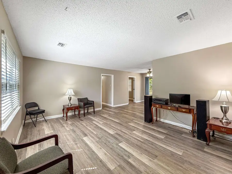 146 Kaufman Road, Hot Springs, AR 71913 - #3