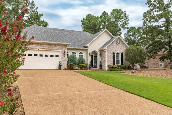 19 Sorprendente Ln, Hot Springs Village, AR 71909