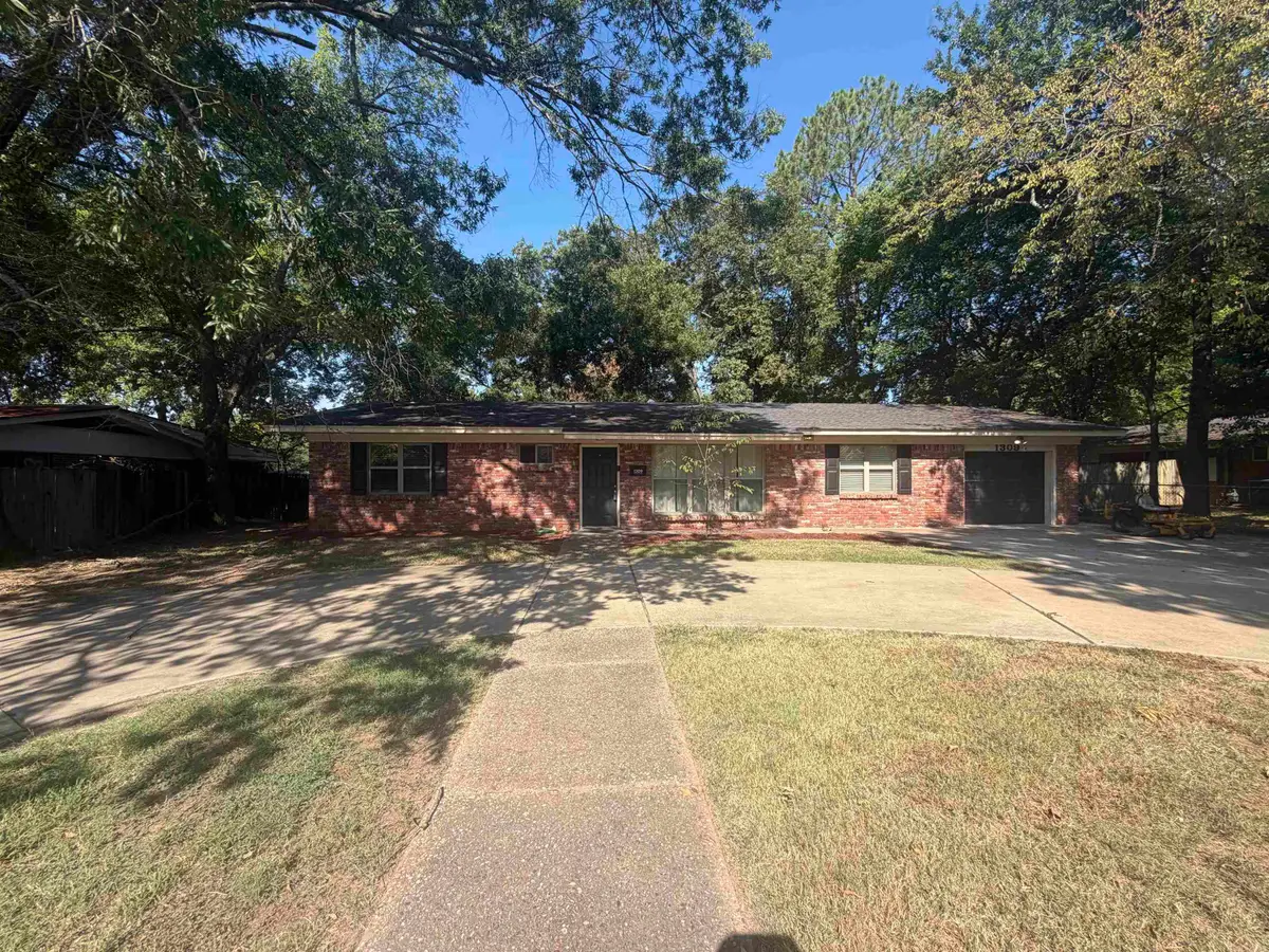 1309 Donaghey Avenue, Conway, AR 72034 - #1