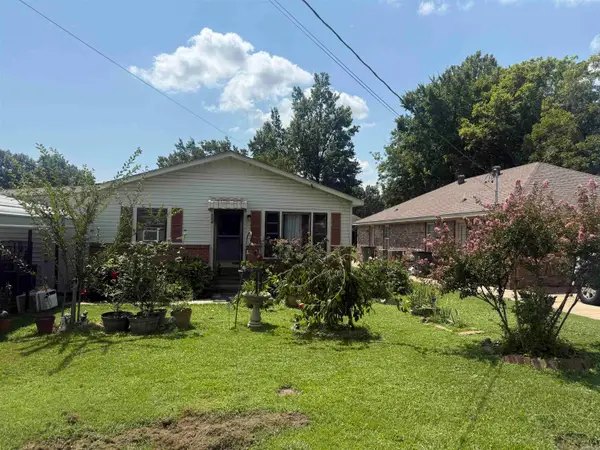 604 W Baldwin St, Paragould, AR 72450