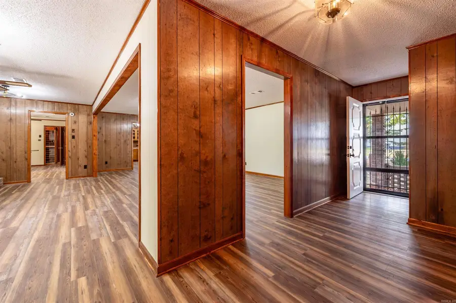 812 W 3rd, Lonoke, AR 72086 - #2