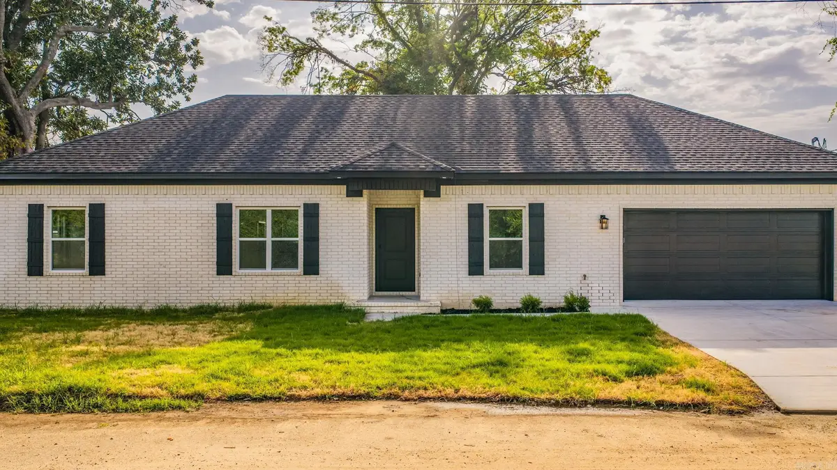 1400 E Washington Street, North Little Rock, AR 72114 - #1