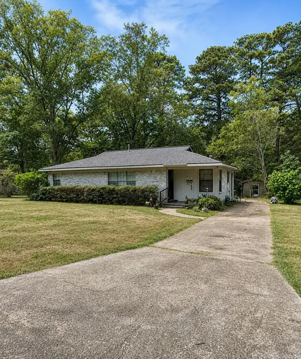2742 Evergreen Avenue, Camden, AR 71701