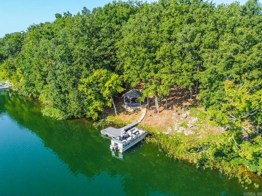 111 W Lakeshore Dr, Cherokee Village, AR 72529 - #2
