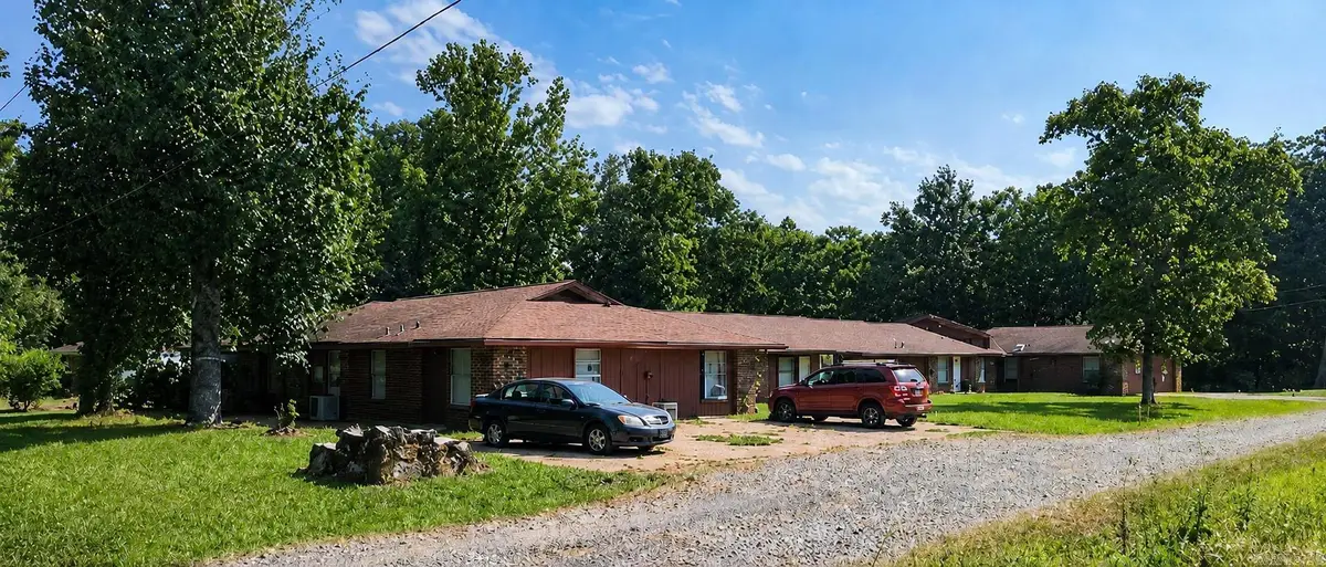 901 E 29th Avenue, Pine Bluff, AR 71601 - #1