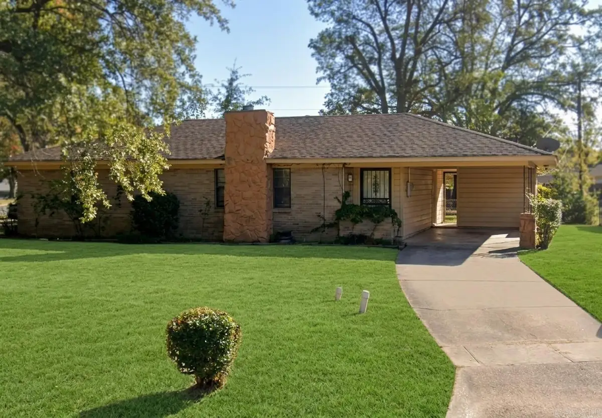 1808 Belmoor Drive, Pine Bluff, AR 71601 - #1