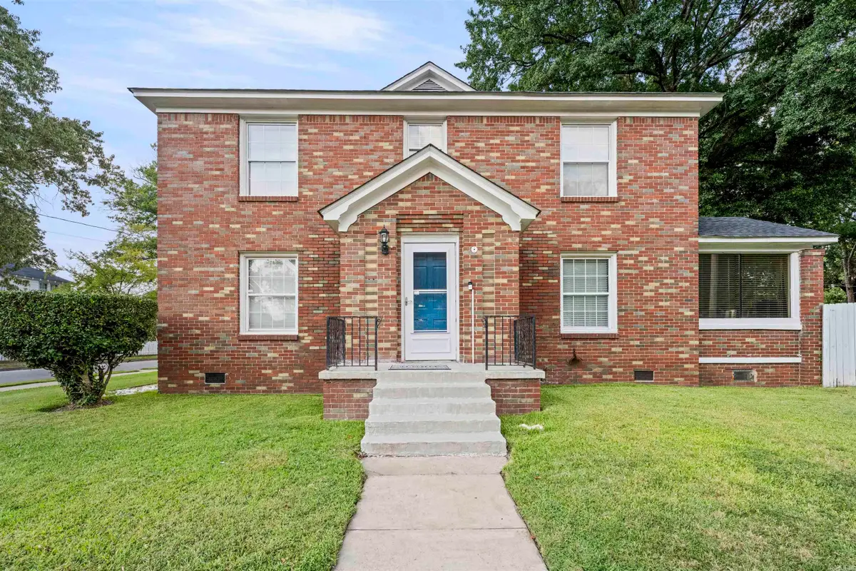 221 W 18th St, North Little Rock, AR 72114 - #1