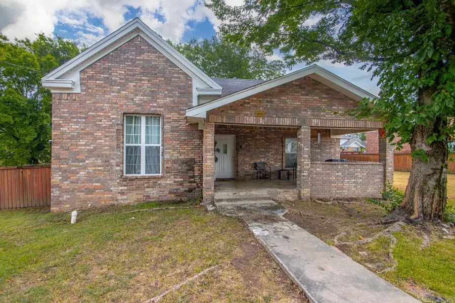 1101 Valmar Street, Little Rock, AR 72204 - #2
