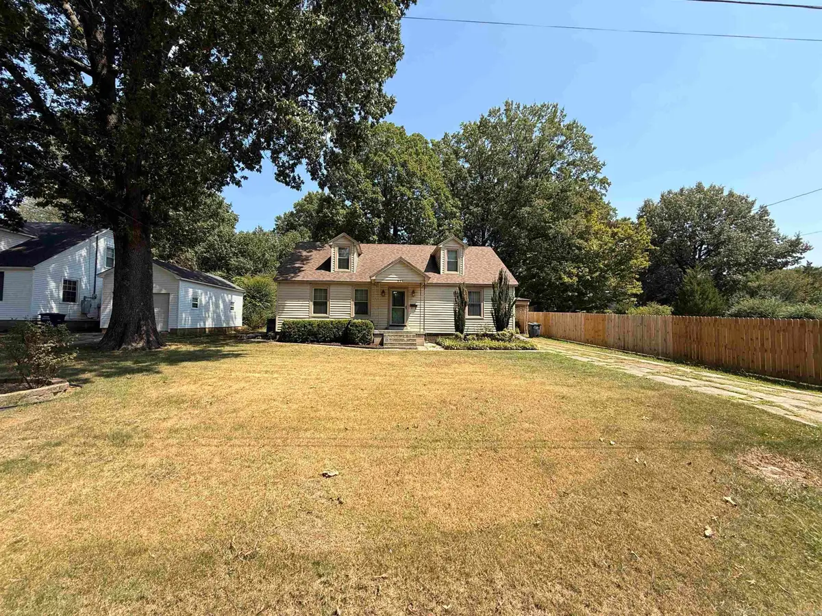 551 N 5th Avenue, Piggott, AR 72454 - #1