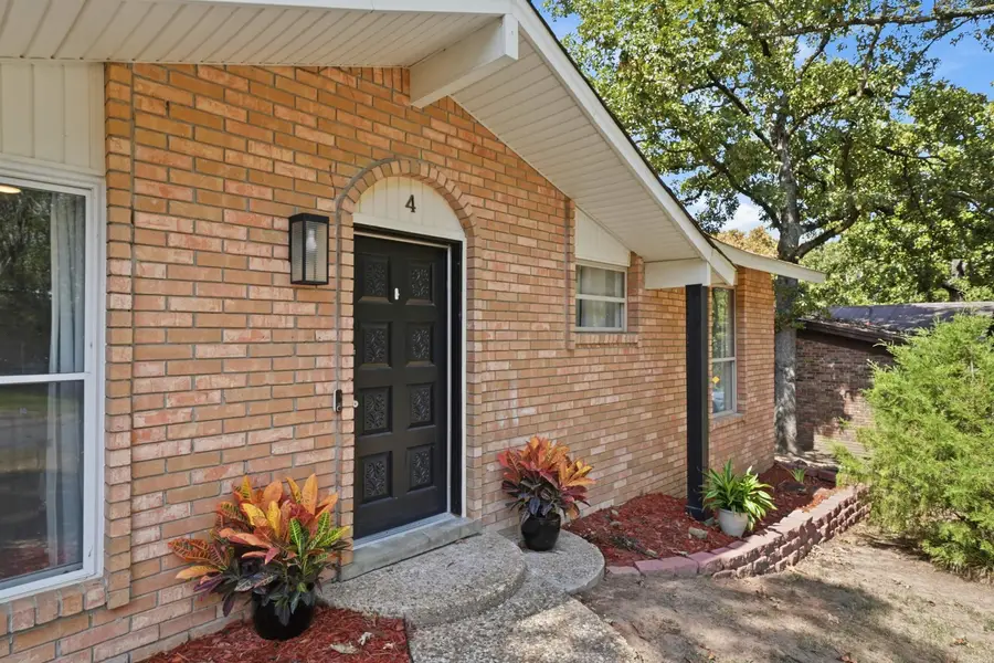 4 Sallisaw Circle, North Little Rock, AR 72116 - #2