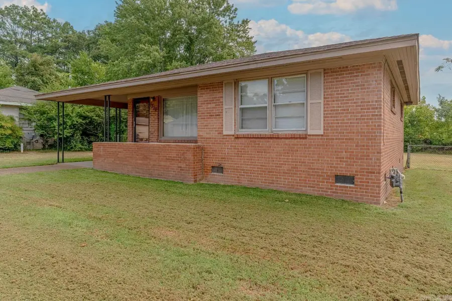1318 Pardew St, Jonesboro, AR 72401 - #3