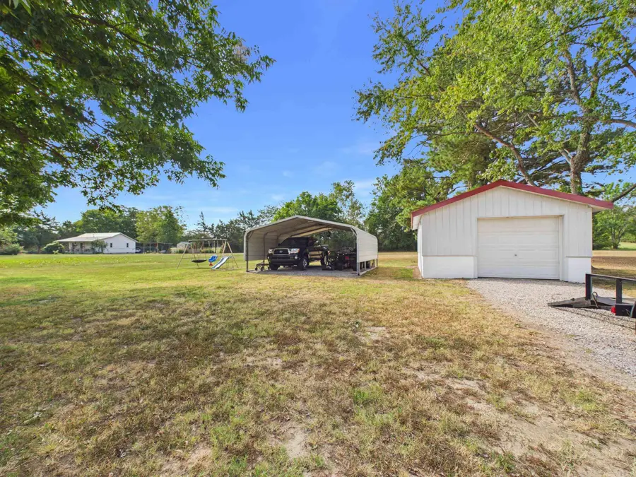 619 E Center, Cave City, AR 72521 - #3