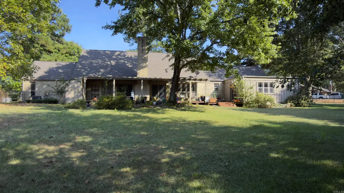 1504 Steel Street, Nashville, AR 71852 - #1