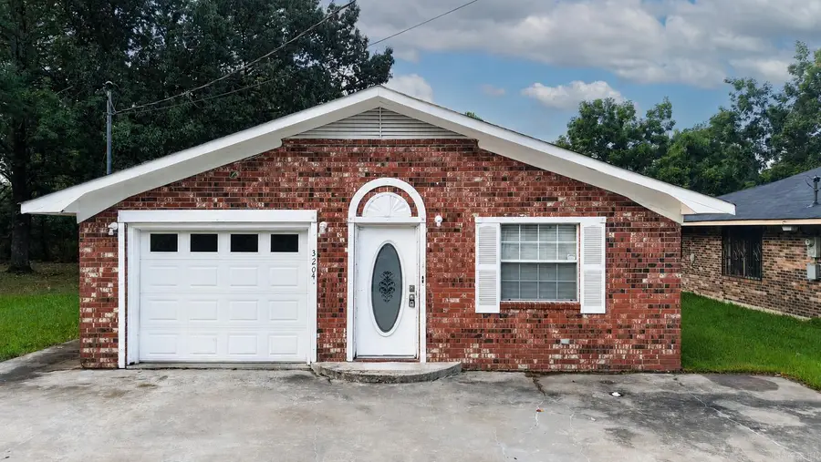 3204 W 16, Pine Bluff, AR 71603 - #3
