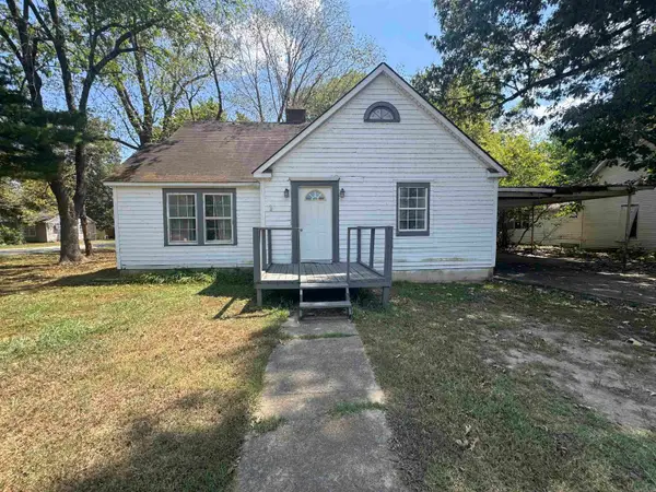 302 W 5th Street, Corning, AR 72422