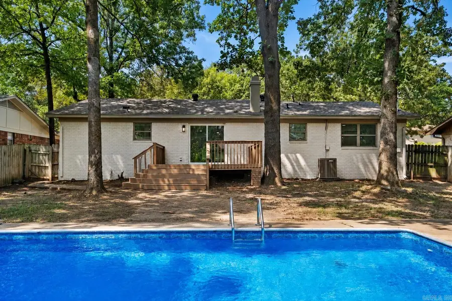 8806 Oakhaven Drive, Sherwood, AR 72120 - #2