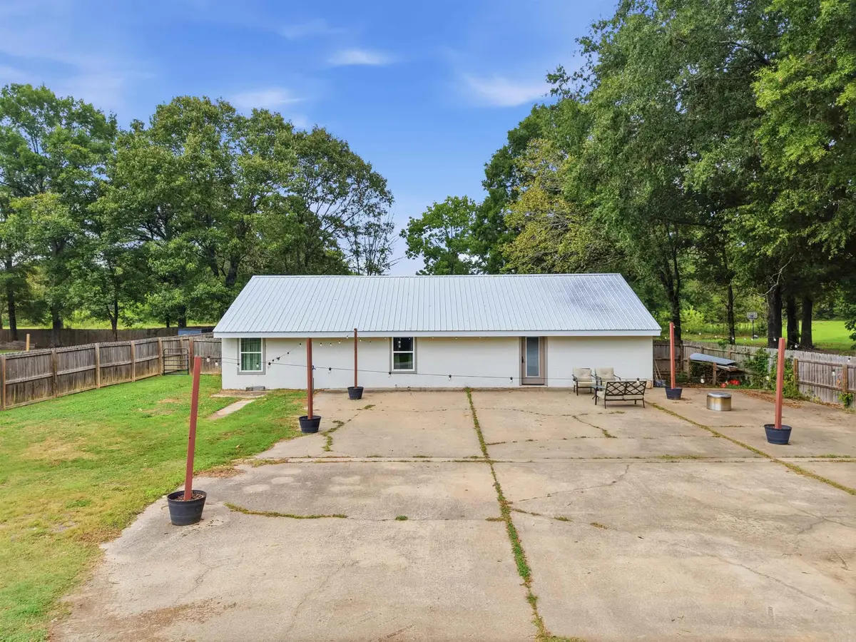 39 N Coran Dr, Conway, AR 72032 - #1
