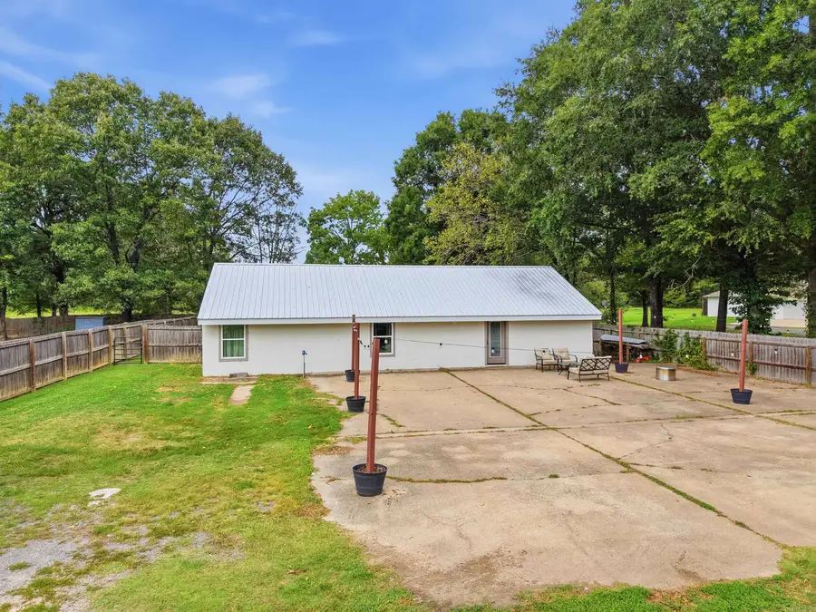 39 N Coran Dr, Conway, AR 72032 - #2