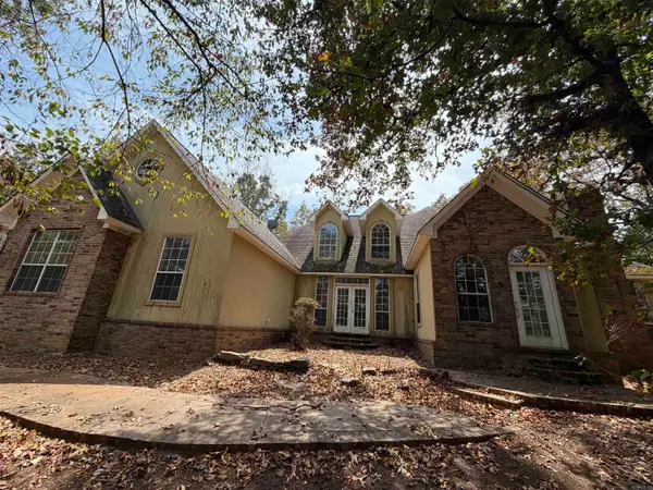 104 W Lewisburg Road, Vilonia, AR 72173