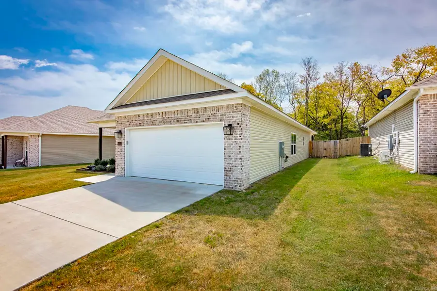 3543 Village Walk Drive, Bryant, AR 72022 - #2