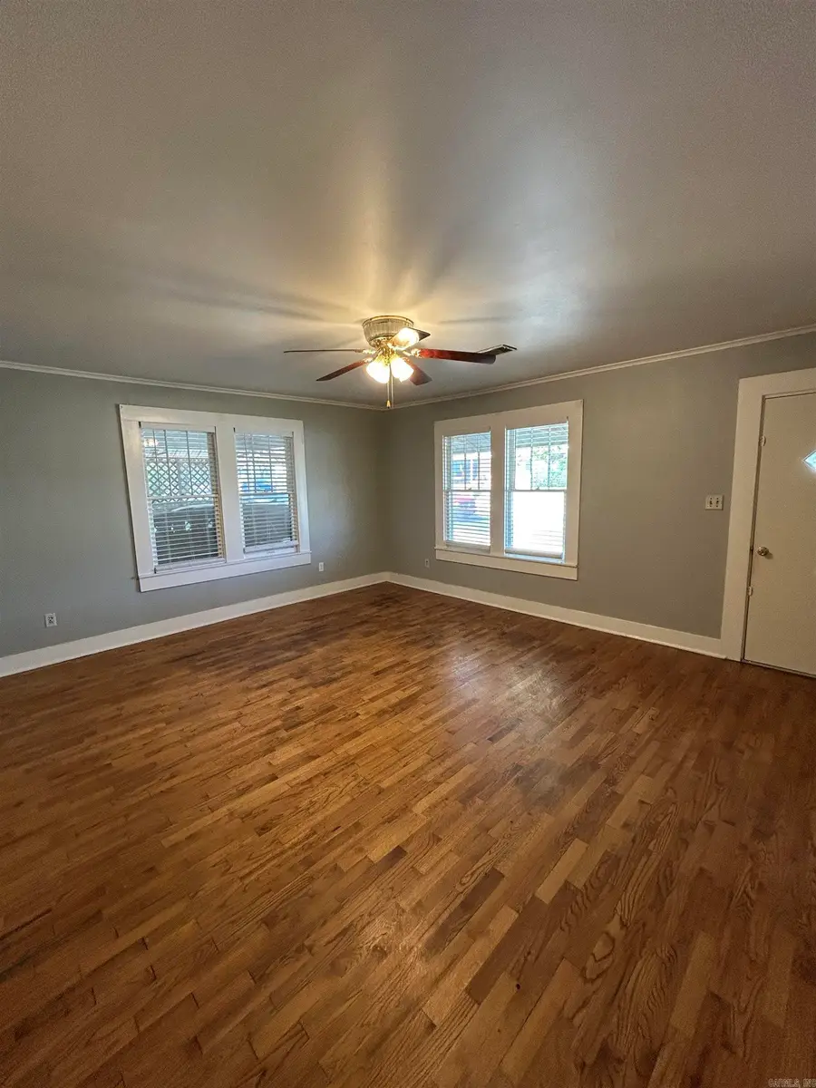 1113 N College Ave, El Dorado, AR 71730 - #2