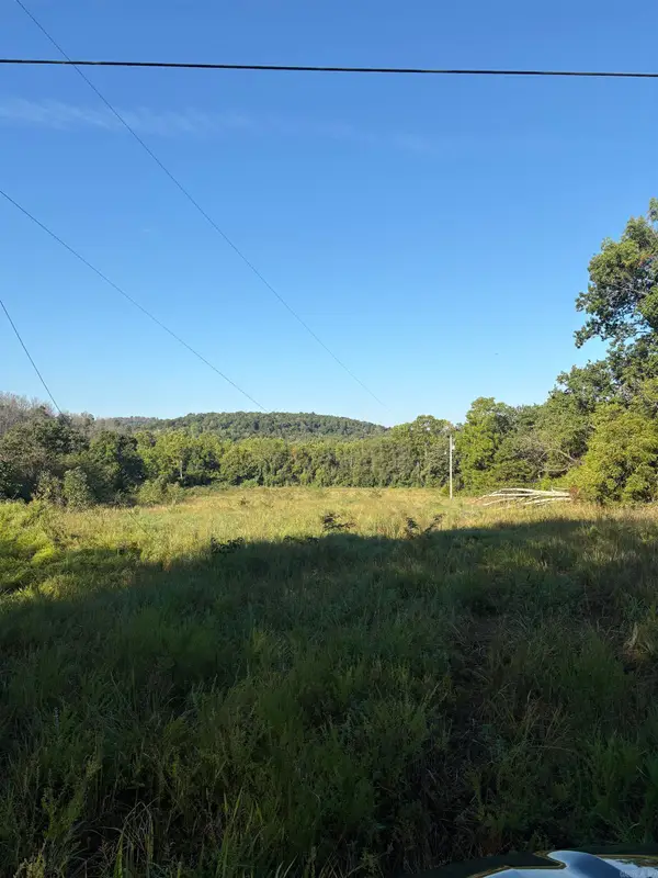 3882 Lunenburg, Melbourne, AR 72556