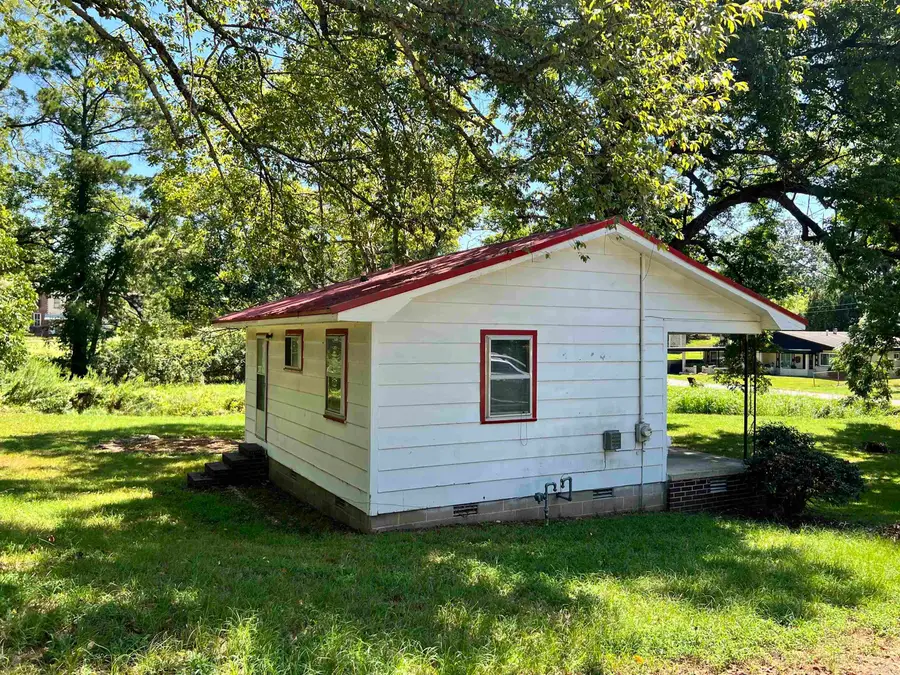 301 Pecan Street, Malvern, AR 72104 - #3