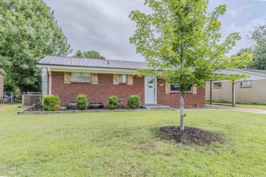 511 N 9 1/2 St, Paragould, AR 72450 - #2