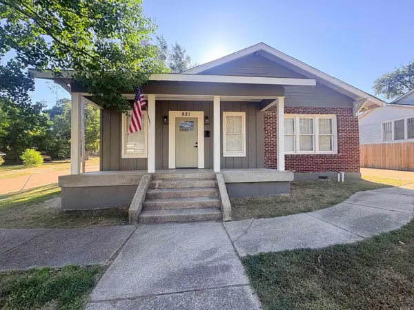 921 N Madison Avenue, El Dorado, AR 71730