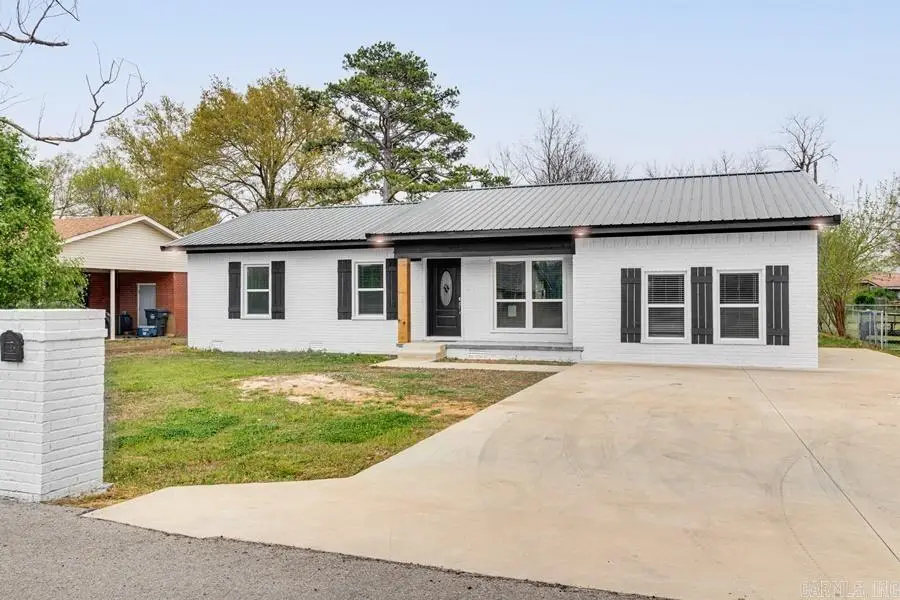 906 NW 6th Street, Walnut Ridge, AR 72476 - #2