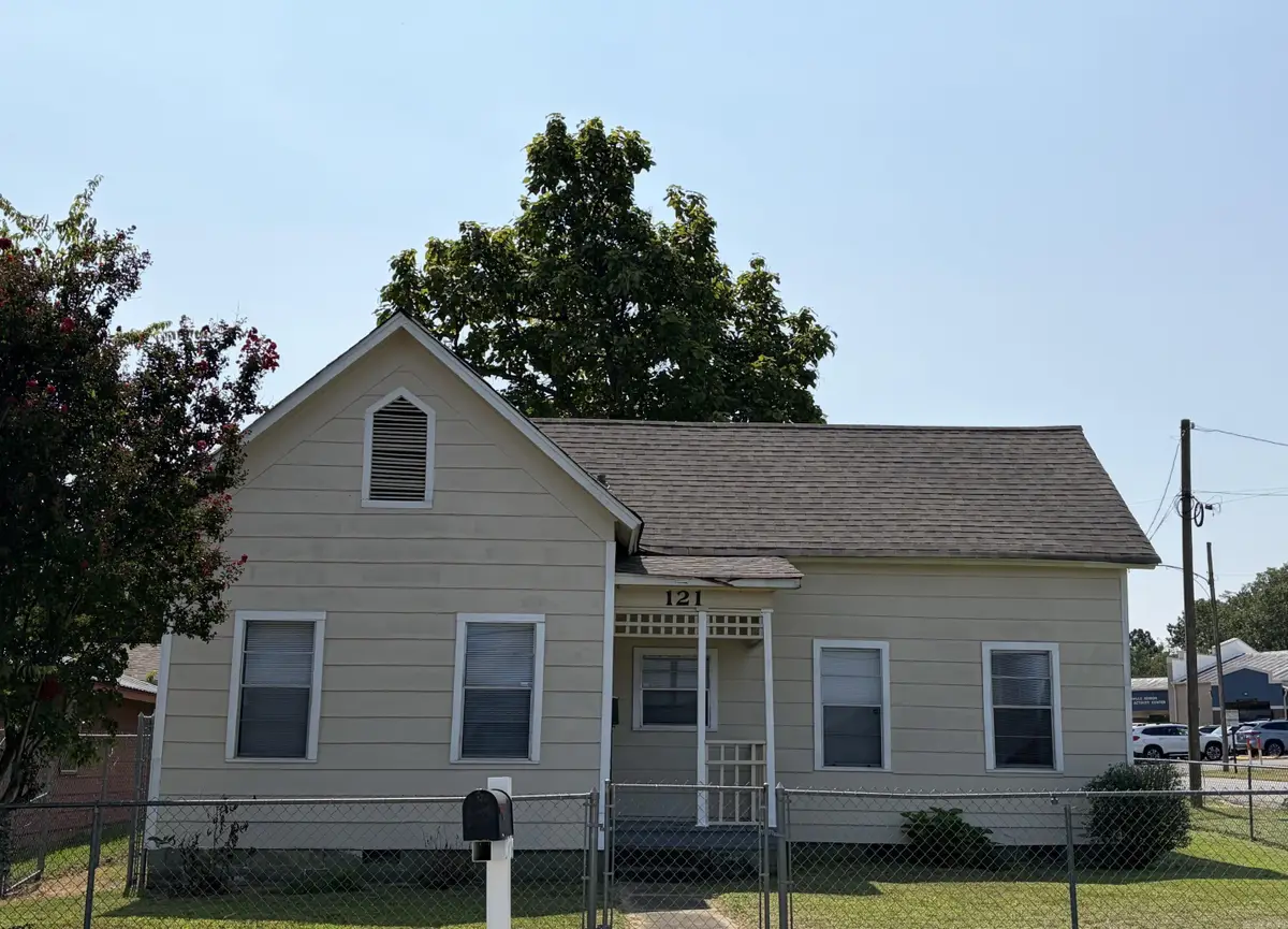 121 S Oak St, Jacksonville, AR 72076 - #1