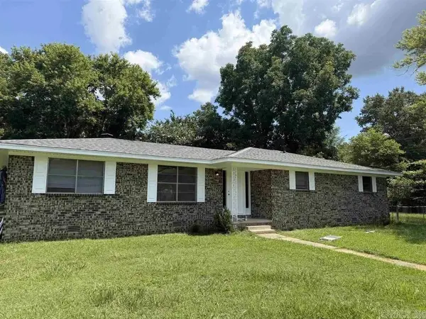 20 Forest Oaks Street, Sherwood, AR 72120