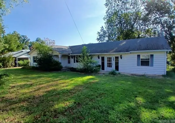 896 S 12th Avenue, Piggott, AR 72454