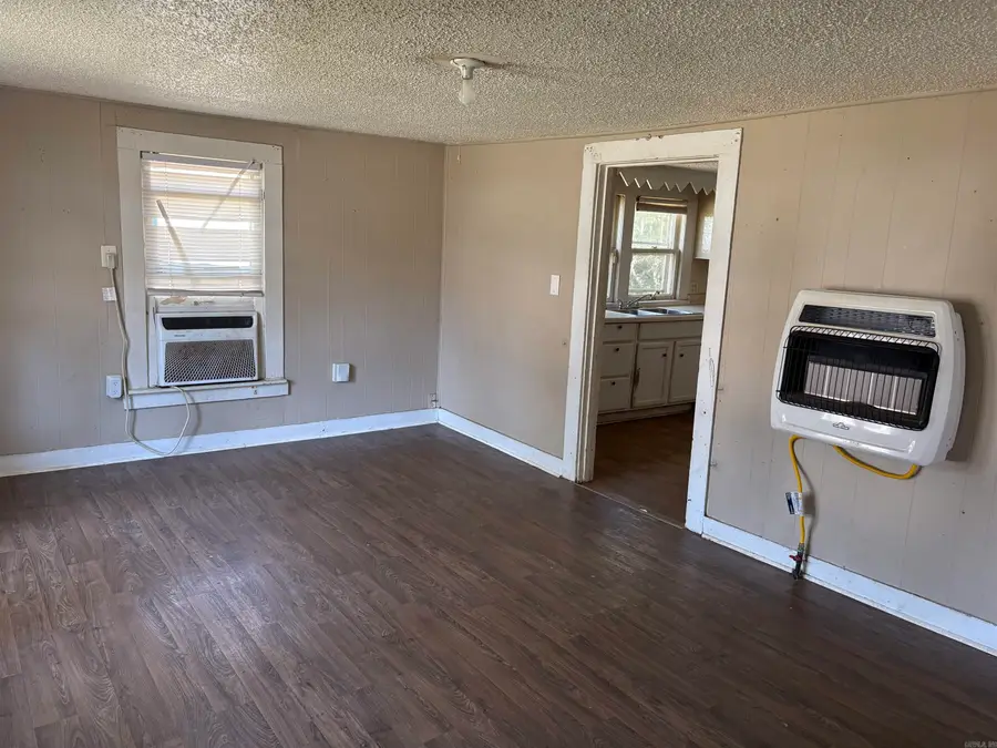 602 N Horton, Searcy, AR 72143 - #3